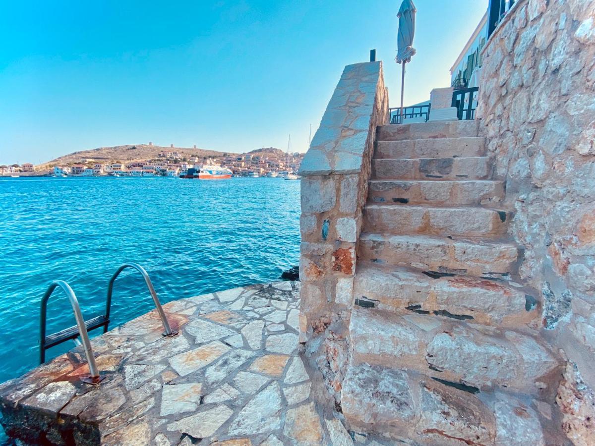 Villa Amalia Chalki Town ภายนอก รูปภาพ